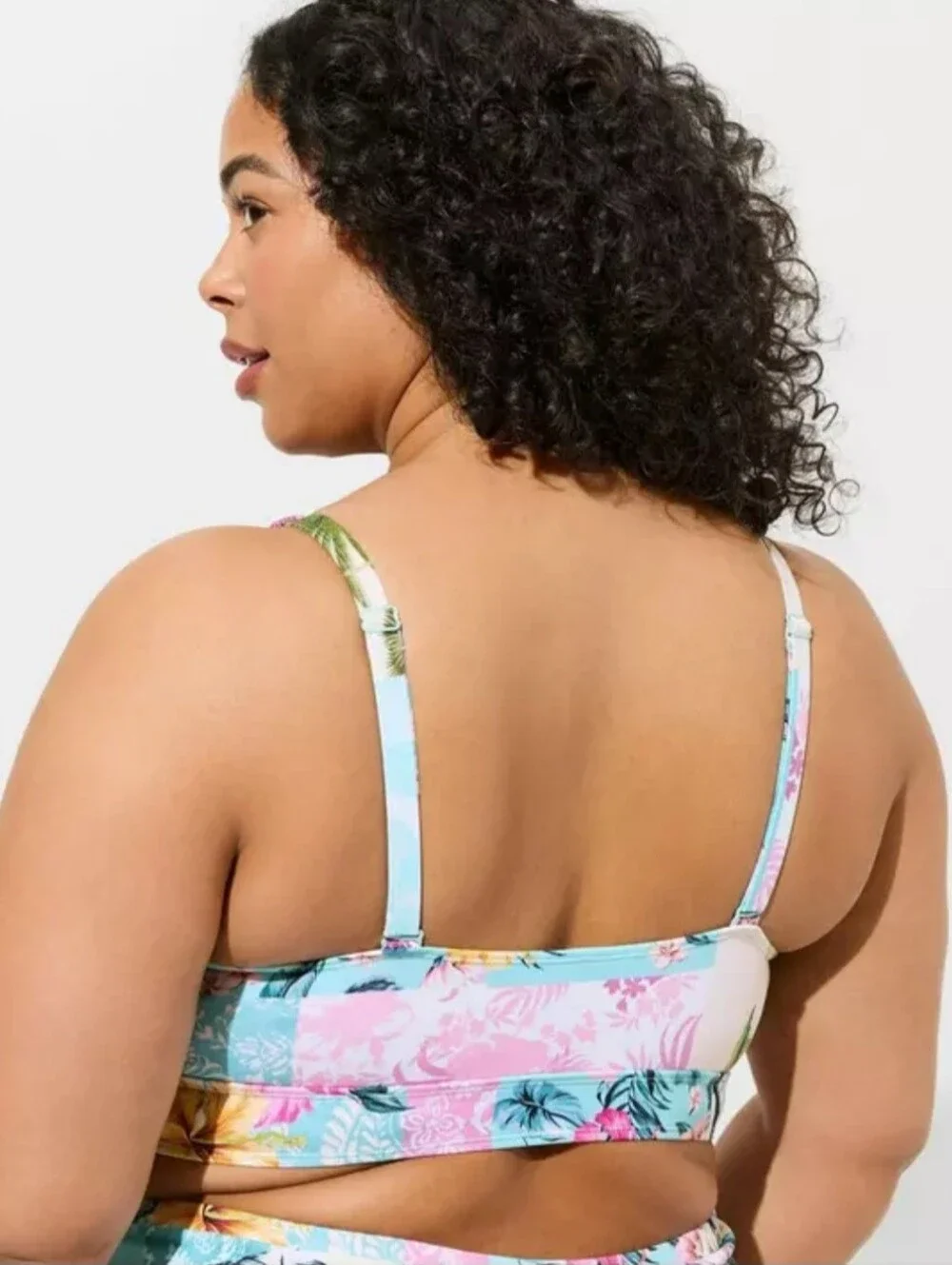 Torrid Wireless Triangle Bikini Top Size 3 EUC